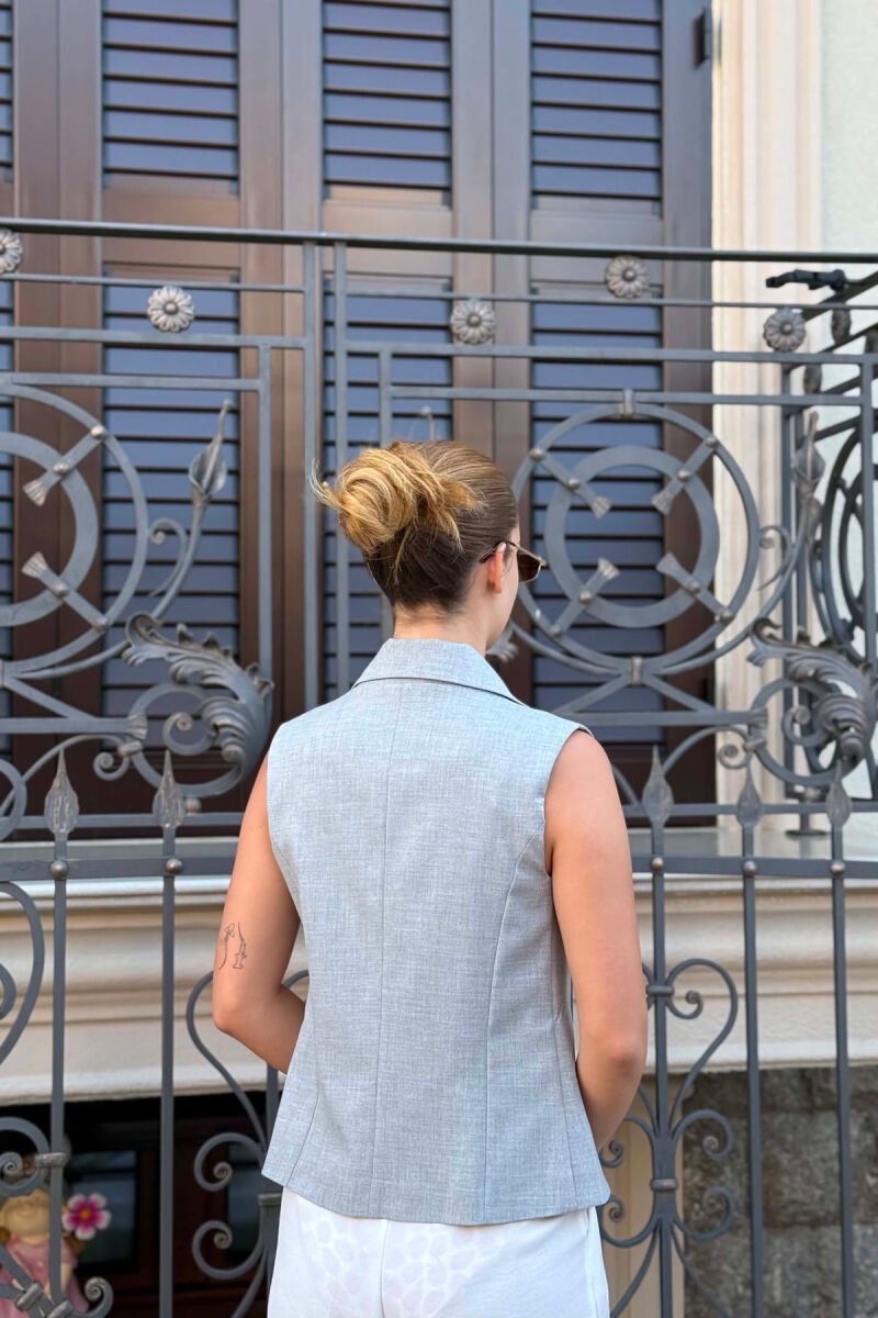 ONE COLOR TWO BUTTONS WOMAN VEST LIGHT GREY/GZ - 4