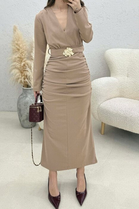 ONE COLOR V NECK GOLD DETAIL BELT LONG WOMEN DRESS BEIGE/BEZHE - 3