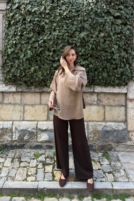 ONE COLOR V-NECK LINES DESIGNS FRONT POCKET WOMAN SHIRT BROWN/KAFE - 4