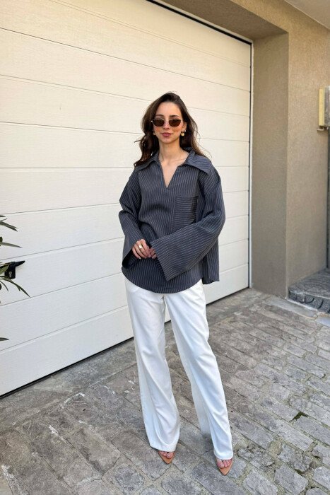 ONE COLOR V-NECK LINES DESIGNS FRONT POCKET WOMAN SHIRT DARK GREY/GEE - 2