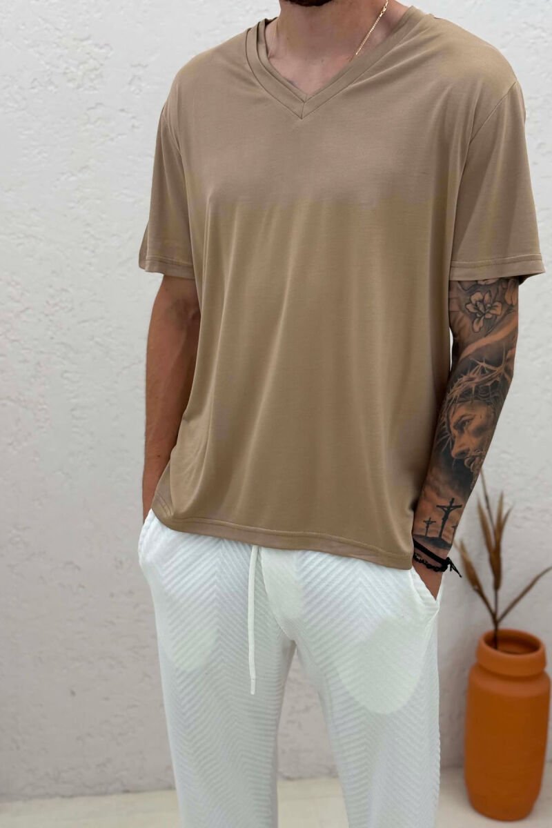 ONE COLOR V NECK MEN T-SHIRT BEIGE/BEZHE - 3