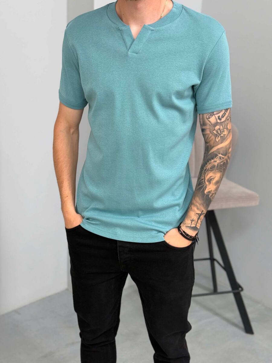 ONE COLOR V NECK MEN T-SHIRT LIGHTBLUE/BZ - 4