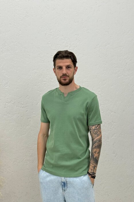 ONE COLOR V NECK MEN T-SHIRT MINT/MENTE - 1
