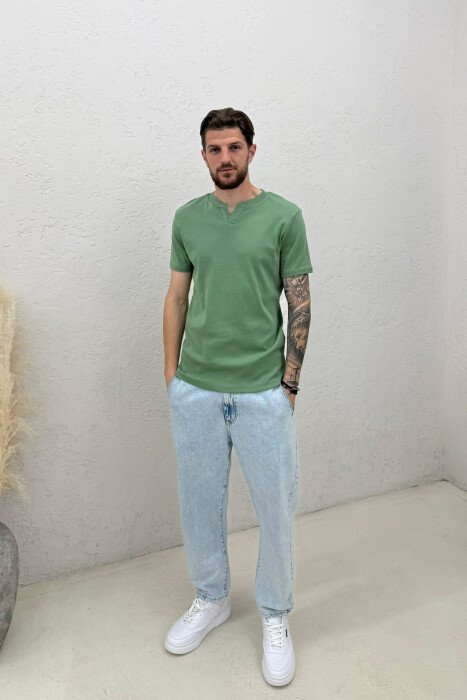 ONE COLOR V NECK MEN T-SHIRT MINT/MENTE - 3