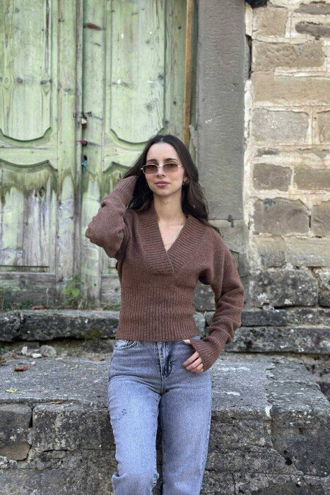ONE COLOR V NECK SIMPLE WOMEN SWEATER LIGHT BROWN/KAZB - 2