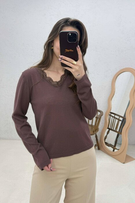 ONE COLOR V NECK WOMAN SWEATER BROWN/KAFE - 1