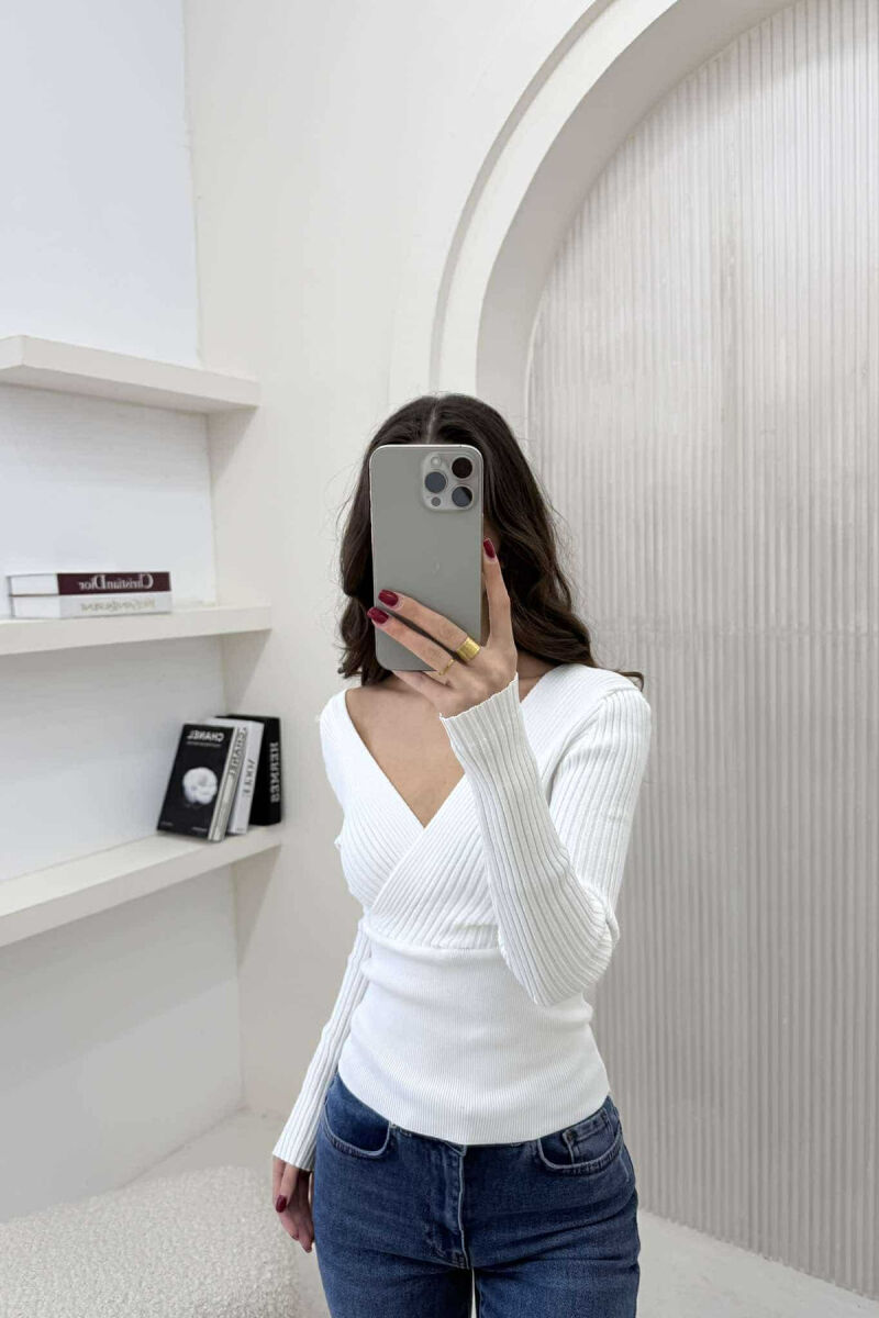 ONE COLOR V NECK WOMEN SWEATER WHITE-E BARDHE - 1