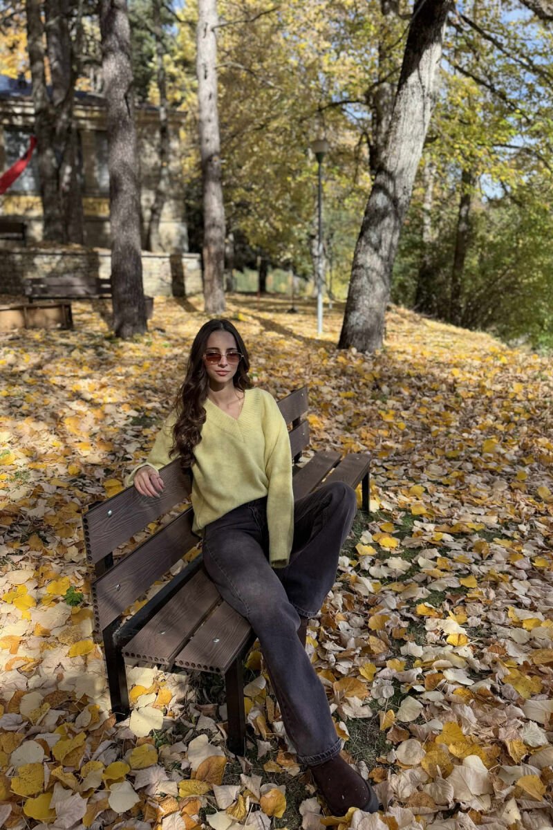 ONE COLOR V NECK WOMEN SWEATER YELLOW/E VERDHE - 1
