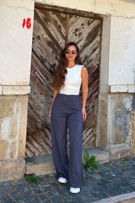 ONE COLOR WIDE LEG WOMAN SWEATPANTS GREY/GRI - KLAUDIO FASHION