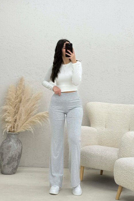TUTA NJE NGJYRESHE PER FEMRA NE NGJYRE GRI TE ZBARDHUR - KLAUDIO FASHION