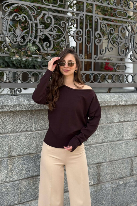 ONE COLOR WOMAN SWEATER BROWN/KAFE - KLAUDIO FASHION