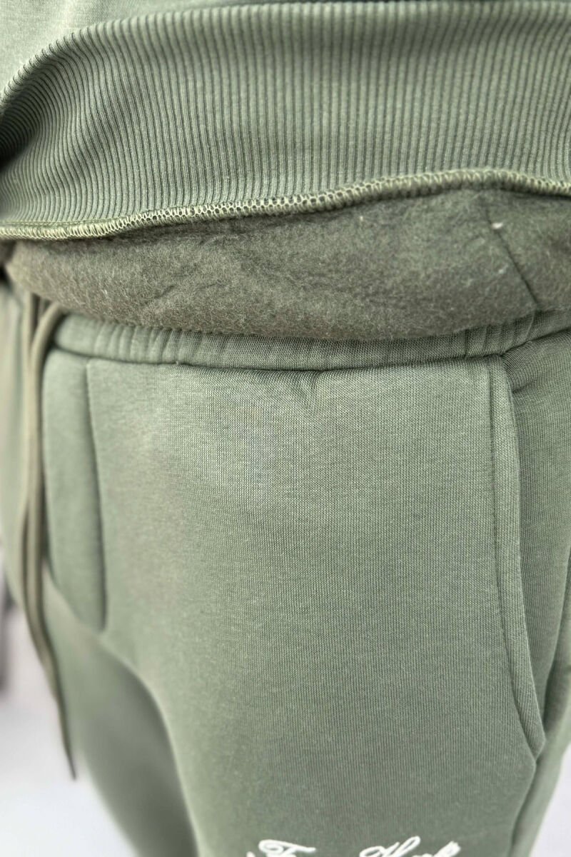 ONE COLOR WRITTINGS HOODIE+ SWEATPANTS MEN SET OLIVE/ULLI - 4