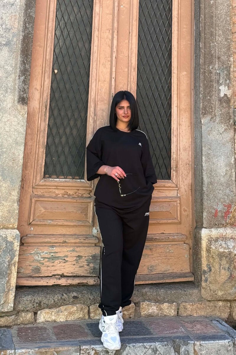 ONE COLOR WRITTINGS T-SHIRT + JOGGERS WOMAN SET BLACK/ E ZEZE - 1
