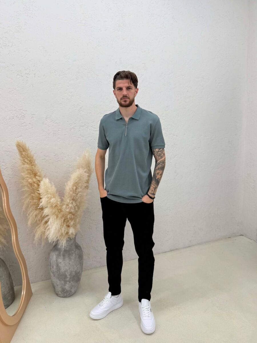 ONE COLOR ZIPPER NECK MEN T-SHIRT DARK GREY/GEE - 3