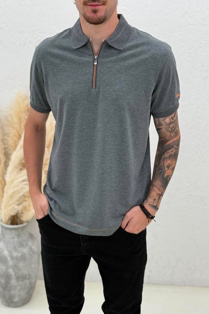 ONE COLOR ZIPPER NECK MEN T-SHIRT DARK GREY/GEE - 2