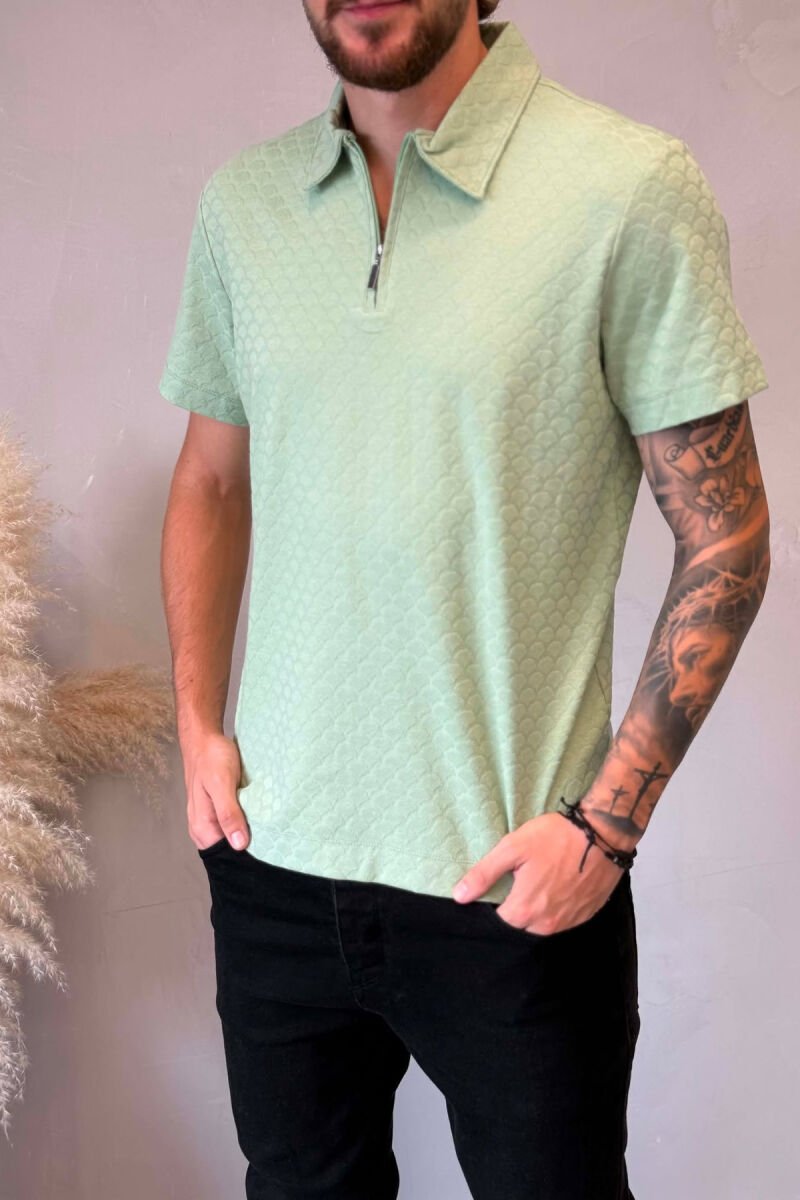 ONE COLOR ZIPPER NECK MEN T-SHIRT MINT/MENTE - 4
