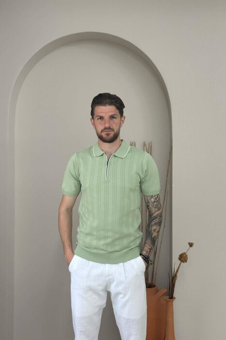 ONE COLOR ZIPPER NECK MEN T-SHIRT MINT/MENTE - 1