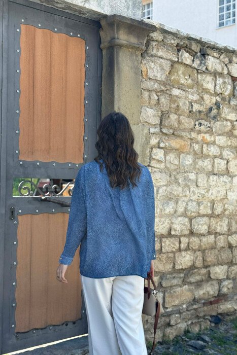 ONE FRONT POCKET GOLD BUTTONS WOMAN SHIRT LIGHTBLUE/BZ - 2