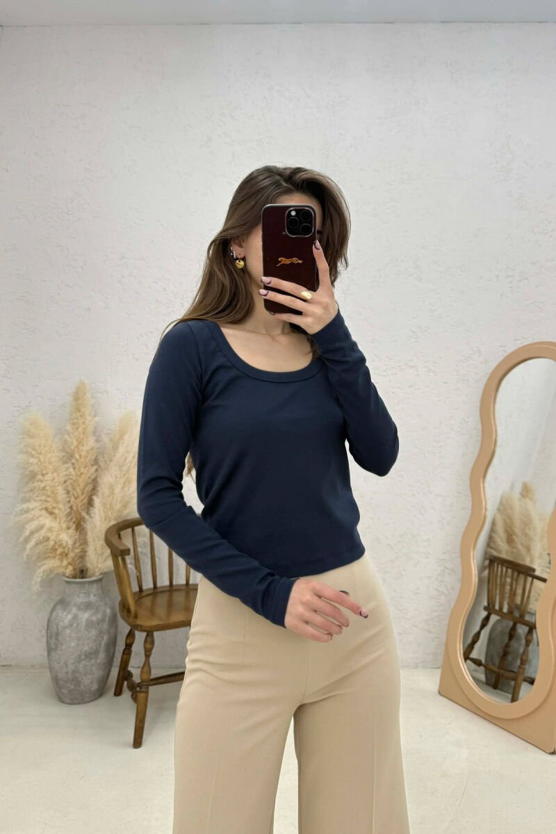 ONE COLOR SIMPLE WOMAN SWEATSHIRT DARK BLUE/BEE - 4