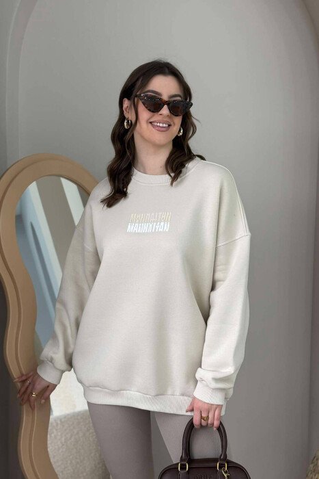 OVERSIZE FRONT SMALL WRITTING FLUFFY WOMEN SWEATSHIRT CREAM/KREM - KLAUDIO FASHION