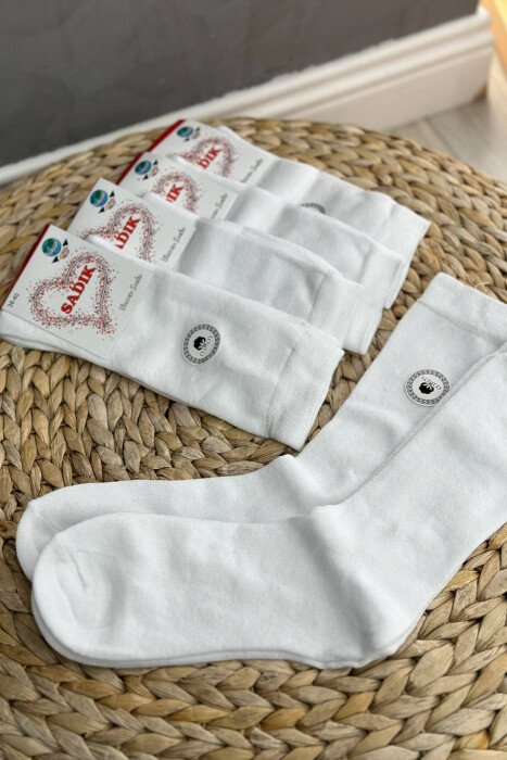 PAKETË ME GJASHTË PALË ÇORAPE PAMBUKU NË NGJYRËN E BARDHË - KLAUDIO FASHION