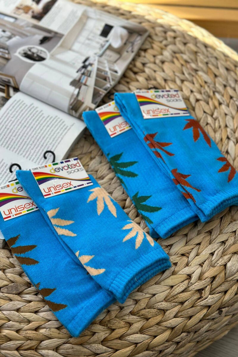 PAKETË ME KATËR PALË ÇORAPE UNISEX NË NGJYRËN BLU - 1