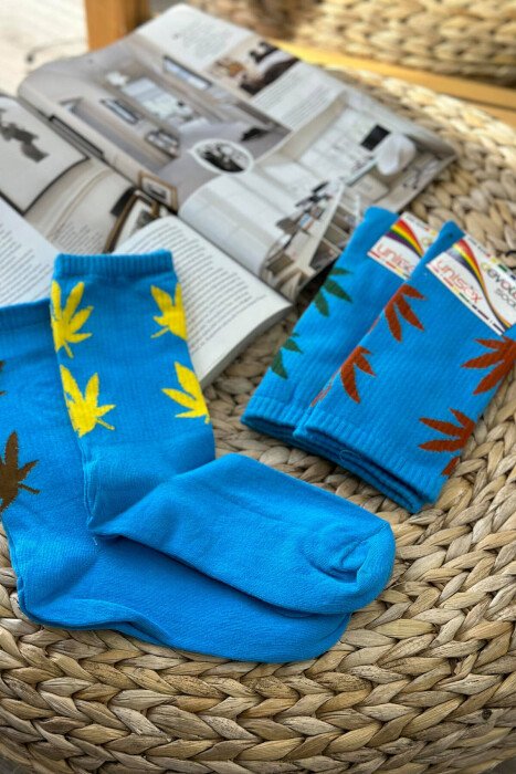PAKETË ME KATËR PALË ÇORAPE UNISEX NË NGJYRËN BLU - 3