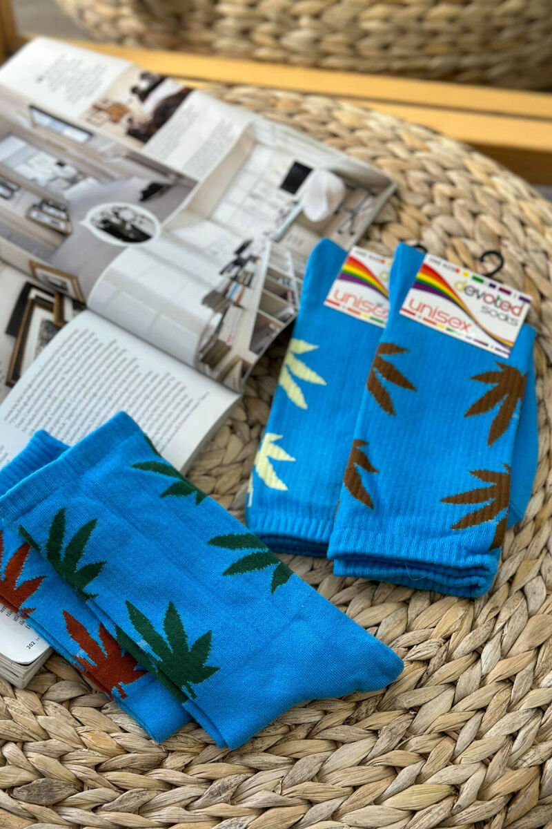 PAKETË ME KATËR PALË ÇORAPE UNISEX NË NGJYRËN BLU - 2