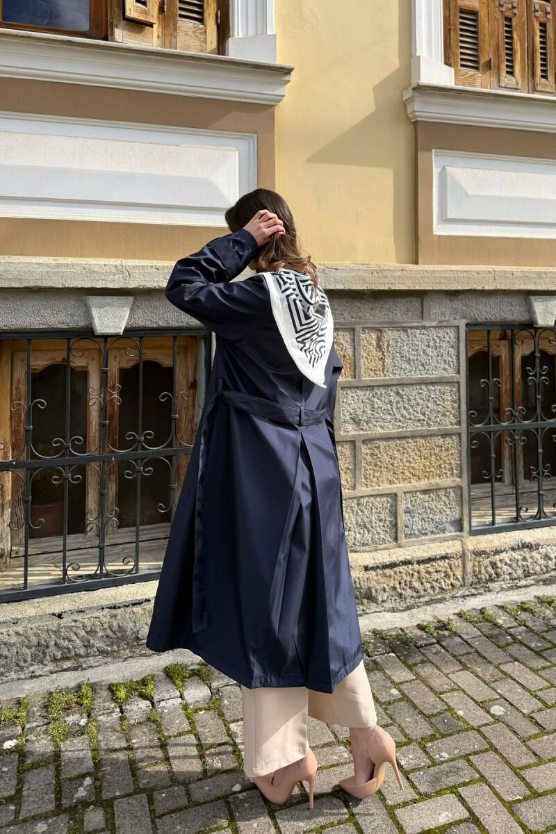 PARDESY NJE NGJYRESHE ME LIDHESE DHE ME DETAJIN E SHALLIT PER FEMRA NE NGJYRE BLU - 6