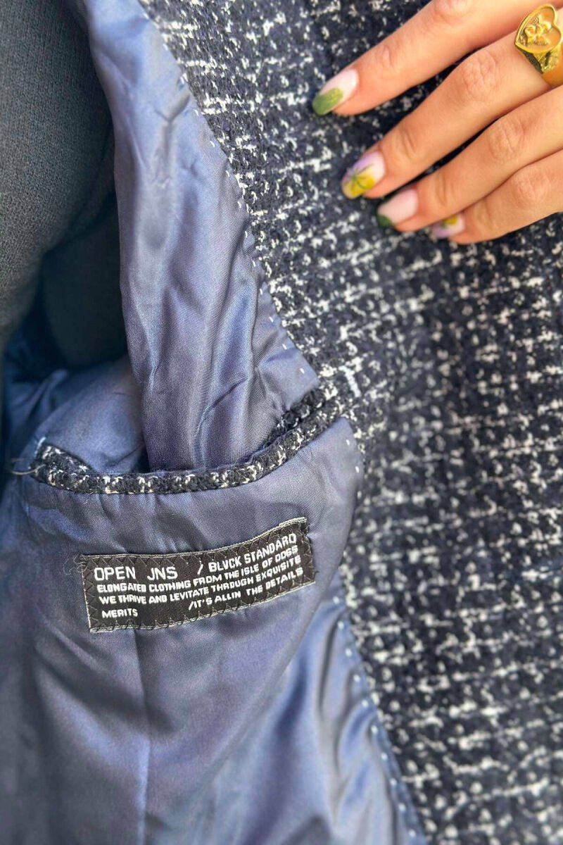 PALLTO ME TEKSTURË DHE XHEPA PËR FEMRA NË NGJYRËN BLU - 4