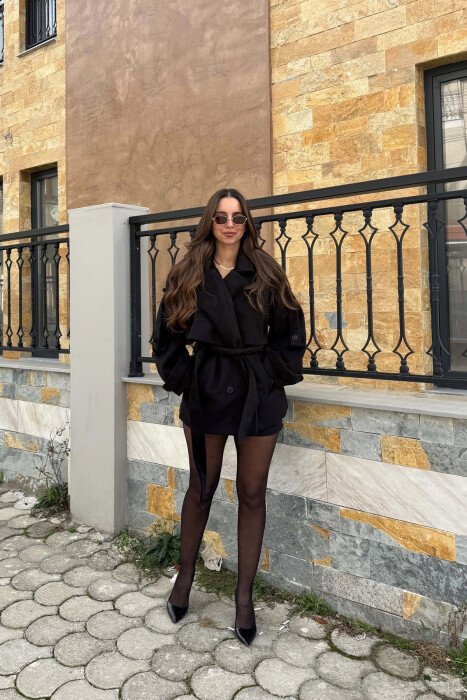 PALLTO NJE NGJYRESHE ME DETAJIN E LIDHESES PER FEMRA NE NGJYRE TE ZEZE - 4
