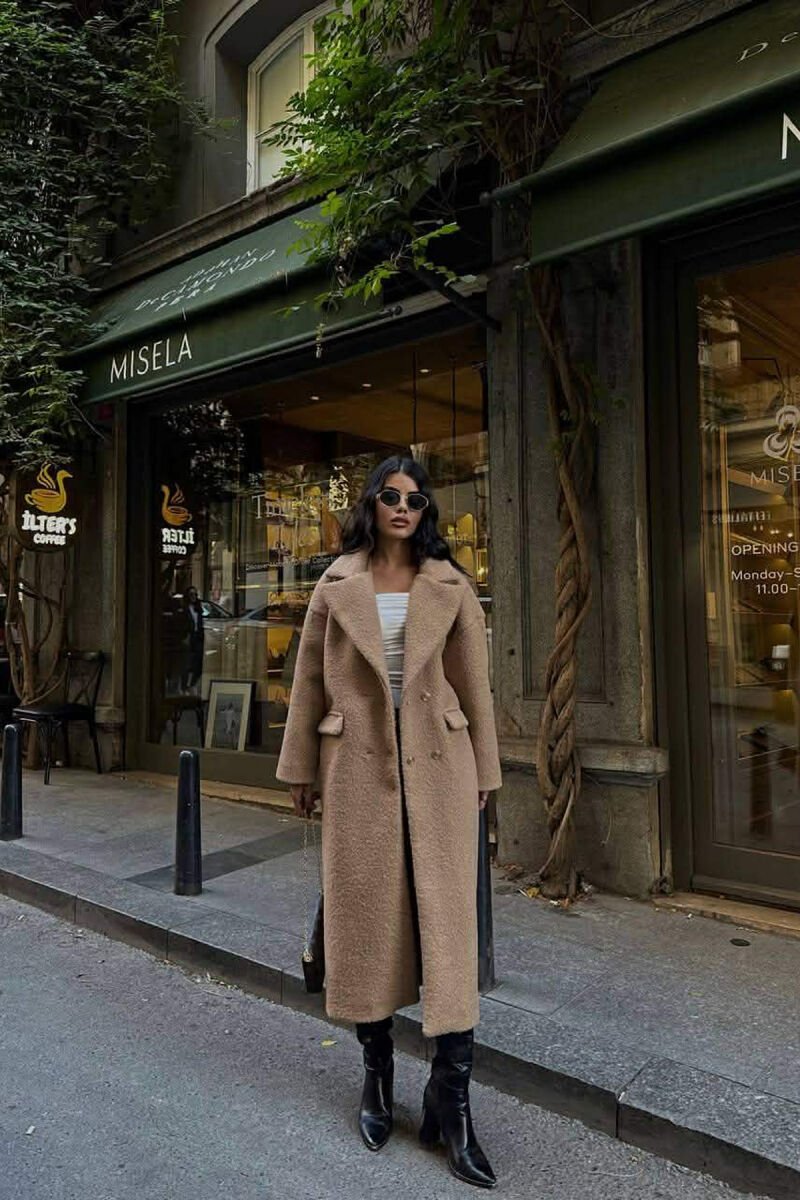 PALLTO NJE NGJYRESHE OVERSIZE ME BUTONA GOLD PER FEMRA NE NGJYRE KAFE TE ZBARDHUR - 1