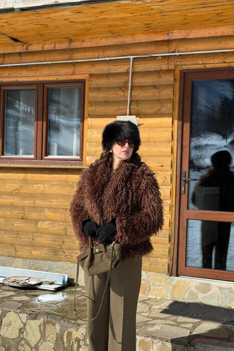 PALLTO NJE NGJYRSHE PELLUSHI PER FEMRA NE NGJYRE KAFE - 5