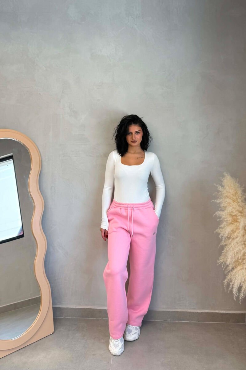 TUTA ME SHKRIM ALO ME BEL ELASTIK PËR FEMRA NË NGJYRË ROZE - 1