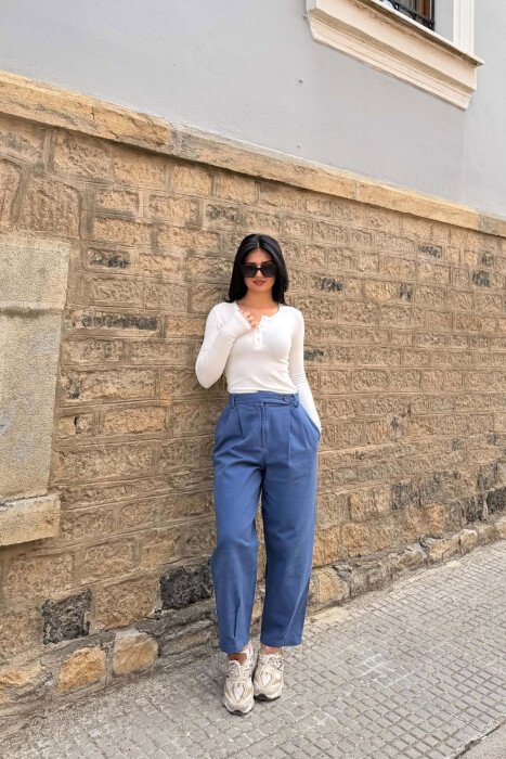 PANTALLONA NJE NGJYRESHE BALLON PER FEMRA NE NGJYRE BLU - KLAUDIO FASHION