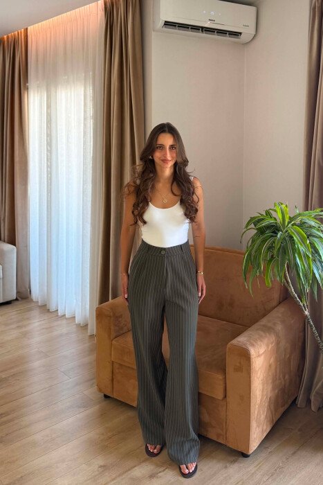 PANTALLONA TE GJERA ME DETAJIN E VIJAVE PER FEMRA NE NGJYRE JESHILE - KLAUDIO FASHION