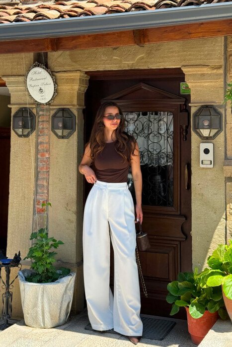 PANTALLONE TE GJERA NJE NGJYRESHE PER FEMRA NE NGJYRE TE BARDHE - KLAUDIO FASHION