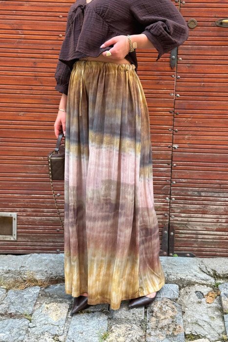 PANTALONA TE GJERA ME DIZENJO TE NDRYSHME PER FEMRA NE NGJYRE MUSTARDE - 5