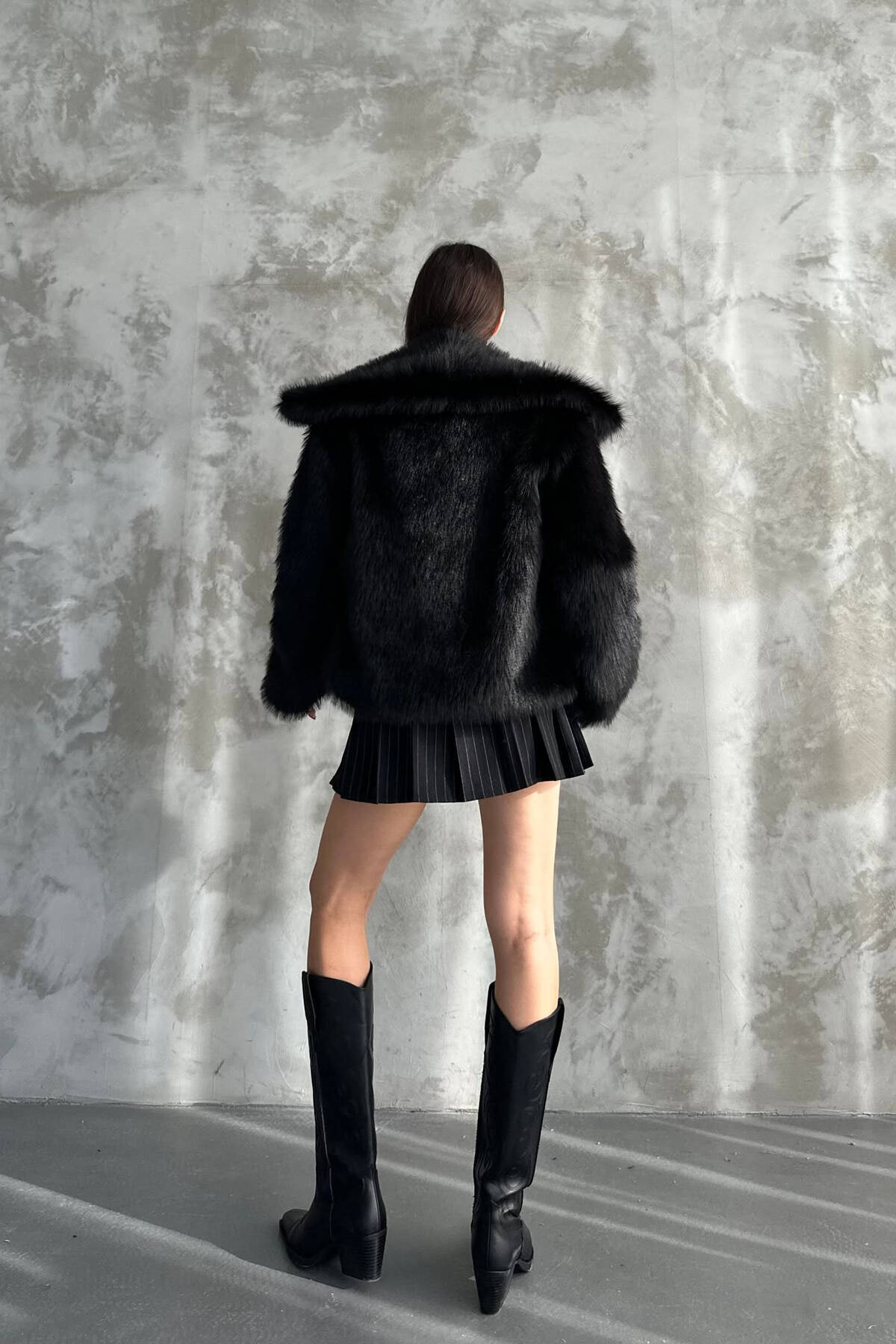 FAUX FUR WOMEN JACKET BLACK/ E ZEZE JACKETS KLAUDIO FASHION ET-2429