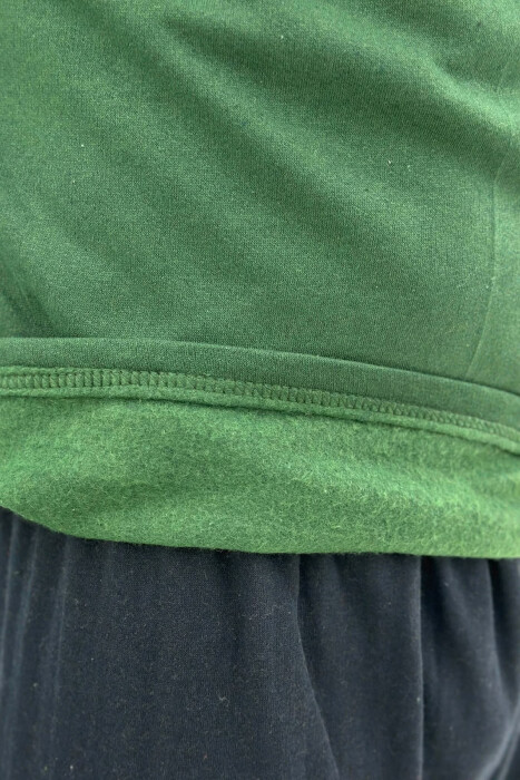 PIZHAME BLUZE ME LOGO TE VOGEL + TUTA PER MESHKUJ NE NGJYRE JESHILE - 4