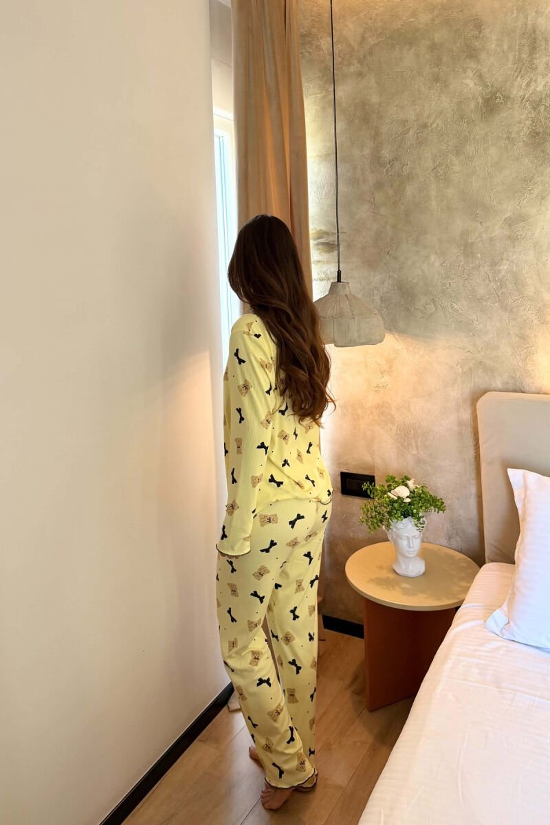 PIZHAME ME DETAJ ARUSHI & FJONGO KEMISHE + TUTA PER FEMRA NE NGJYRE TE VERDHE - 3