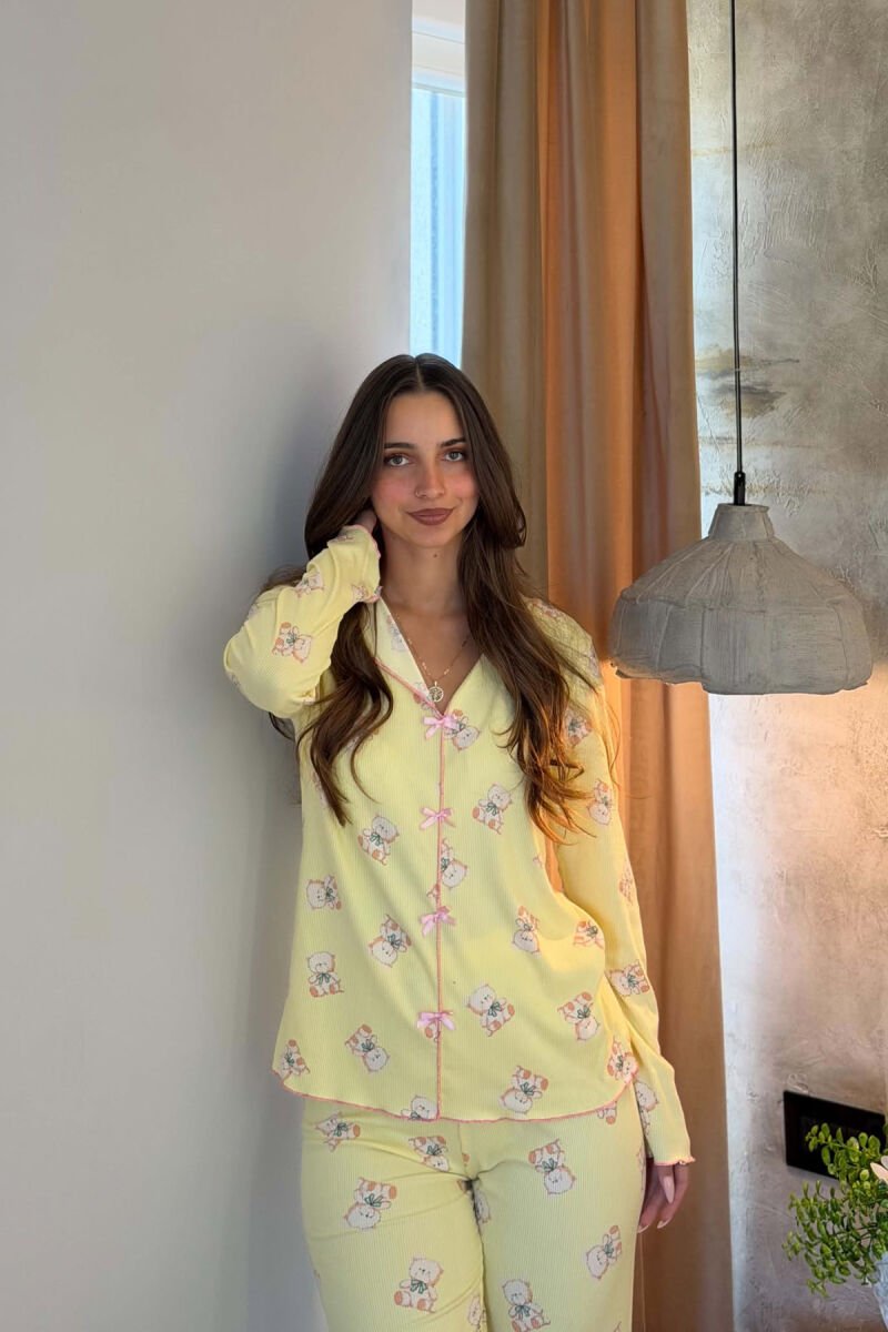 PIZHAME ME DIZJAN ME ARUSHA KEMISHE + TUTA PER FEMRA NE NGJYRE TE VERDHE - 2