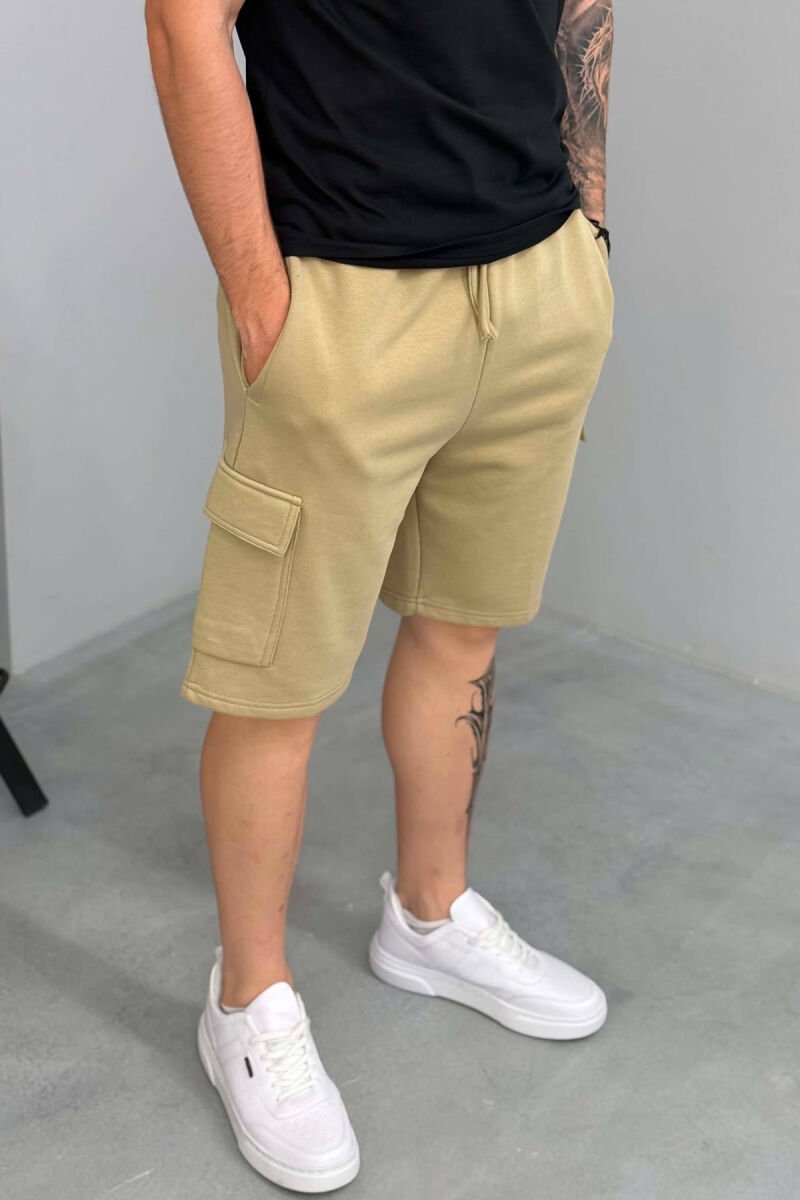 POCKETS DETAIL ONE COLOR MEN SHORT SWEATPANTS BEIGE/BEZHE - 2