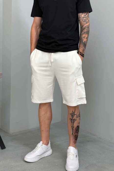 POCKETS DETAIL ONE COLOR MEN SHORT SWEATPANTS WHITE-E BARDHE - 5