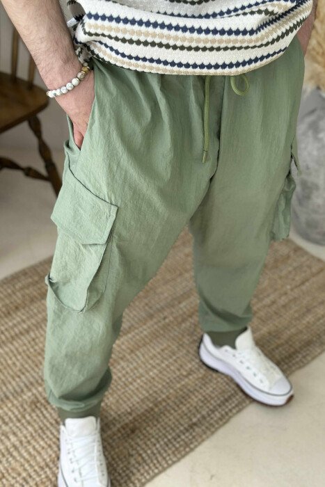 POCKETS DETAIL PARACHUTE MEN PANTS MINT/MENTE - 3