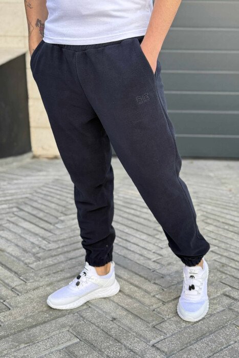 TUTA NJË NGJYRËSHE POLARE PËR MESHKUJ NË NGJYRËN BLU E ERRËT - KLAUDIO FASHION