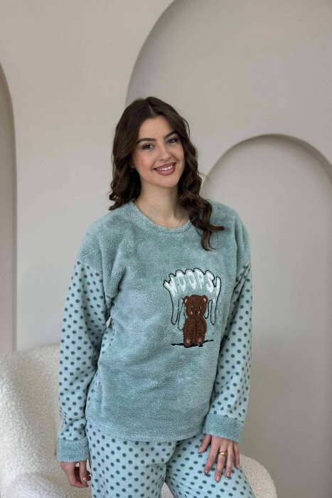 PIZHAME ME ARUSH PËR FEMRA NË NGJYRËN MENTE - KLAUDIO FASHION