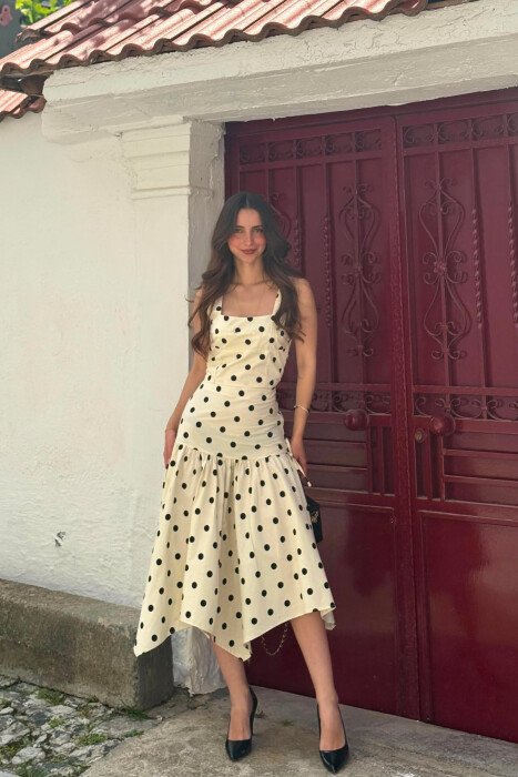 SET ME PIKA CROP TOP + FUND PER FEMRA NE NGJYRE KREM - KLAUDIO FASHION