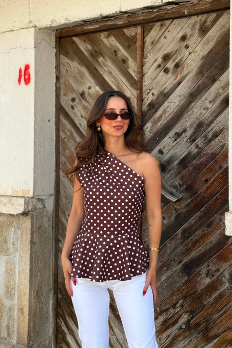 POLKA DOTS ONE SHOULDER OFF WOMAN TANK TOP BROWN/KAFE - KLAUDIO FASHION