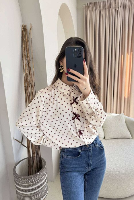 KËMISHË ME DETAJIN E FJONGOVE PËR FEMRA NË NGJYRËN KREM - KLAUDIO FASHION